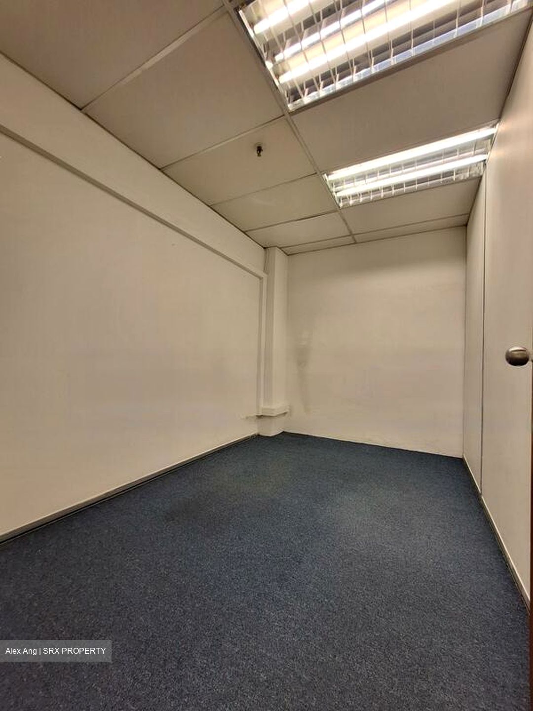 Manhattan House (D3), Office #483276751